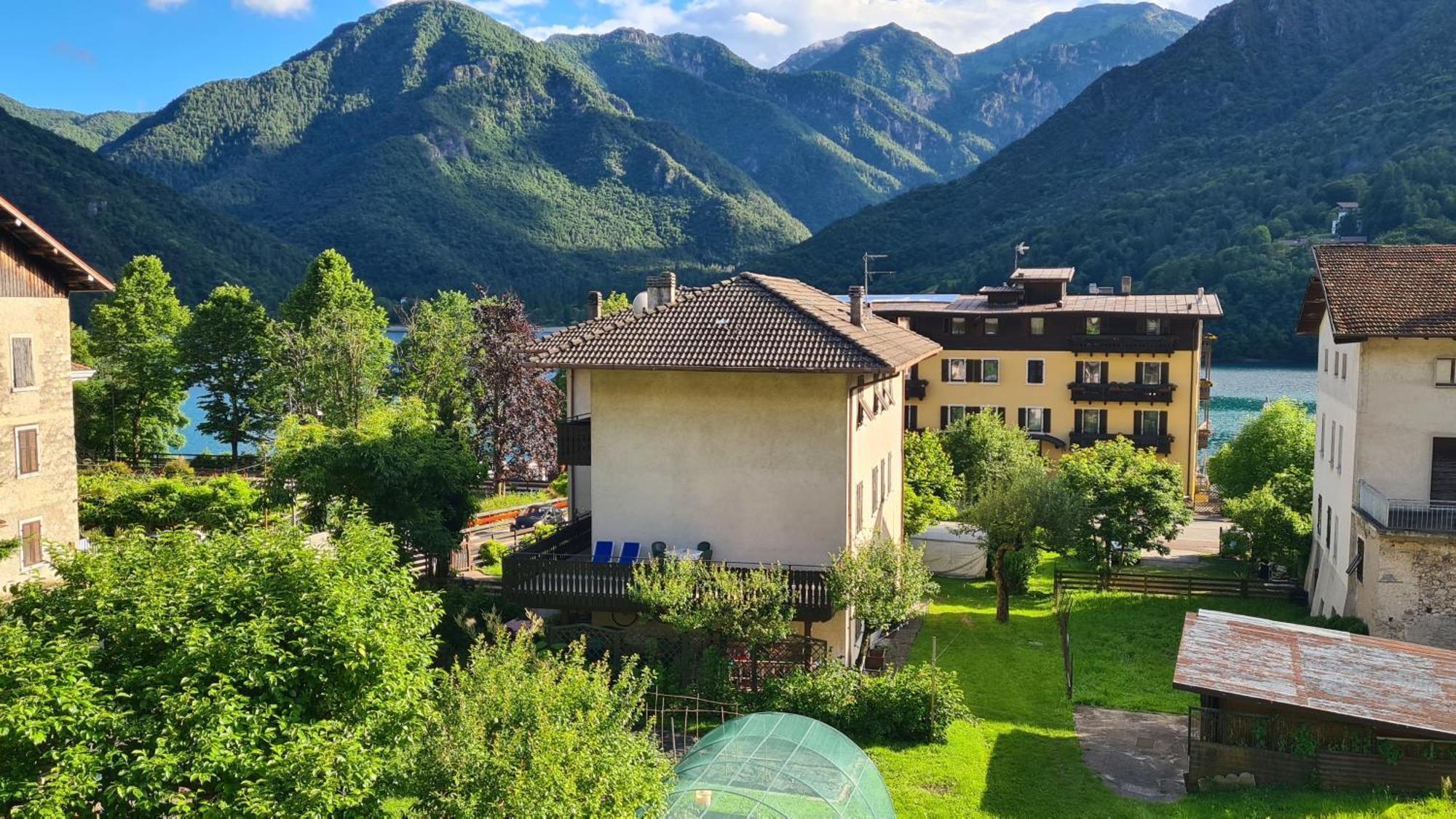 Bioledro Casa Lena Apartment Mezzolago Exterior photo