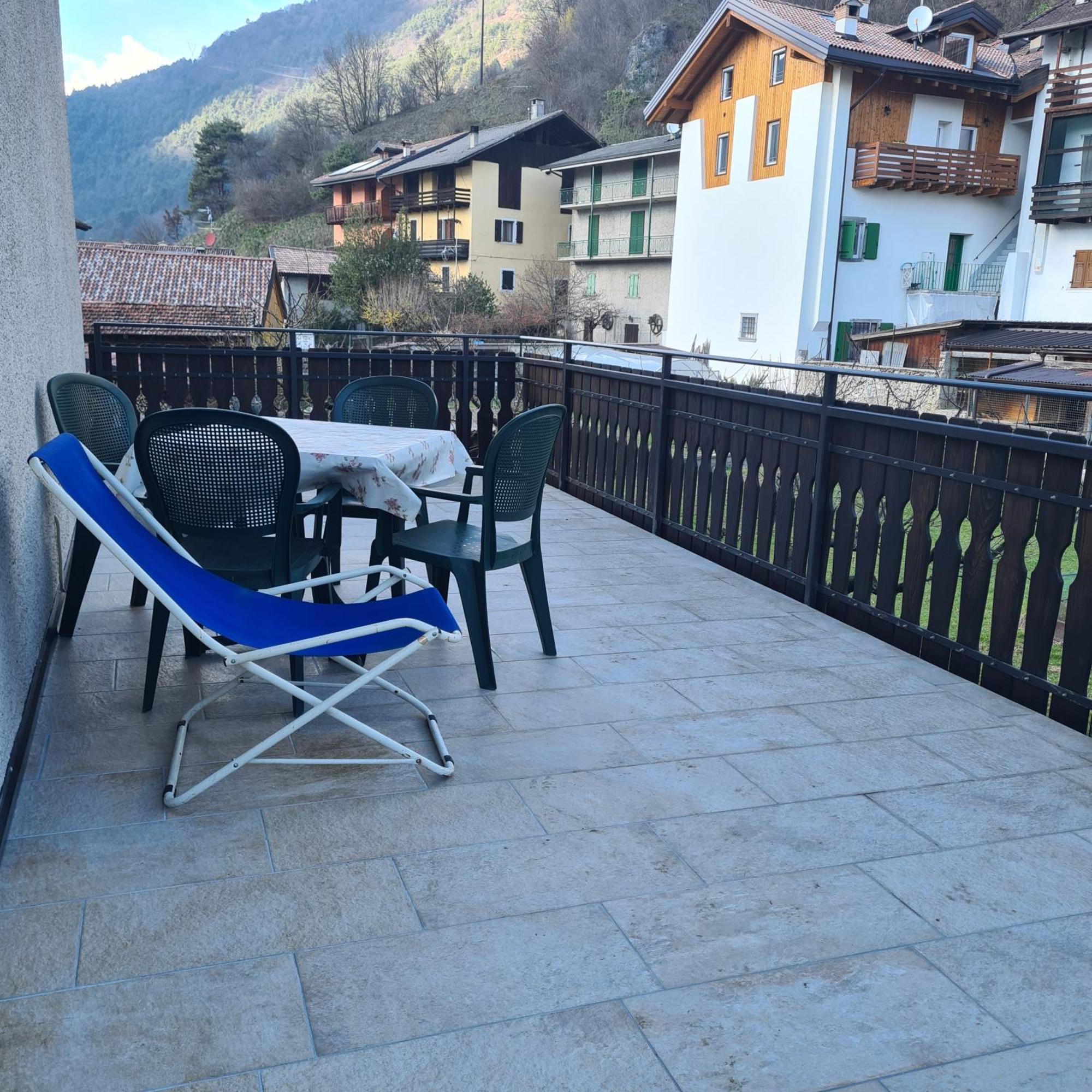 Bioledro Casa Lena Apartment Mezzolago Exterior photo